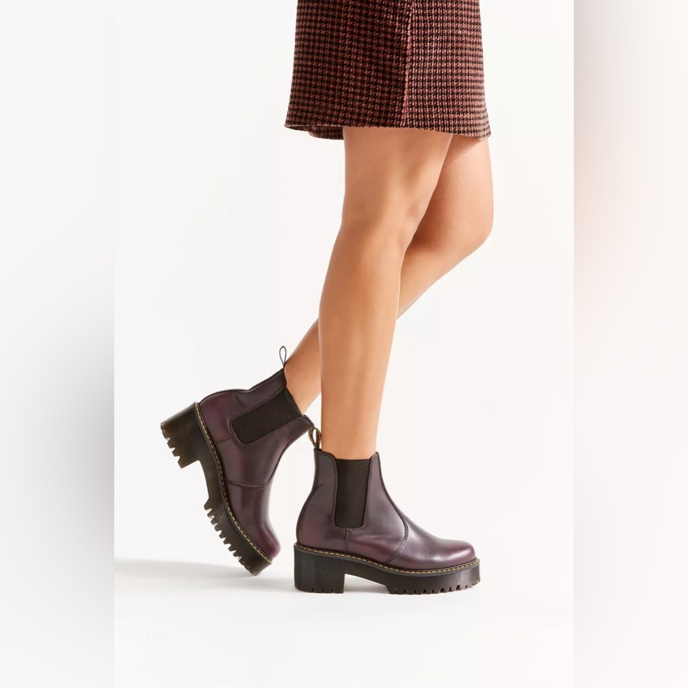 Women's Purple Chelsea Boots